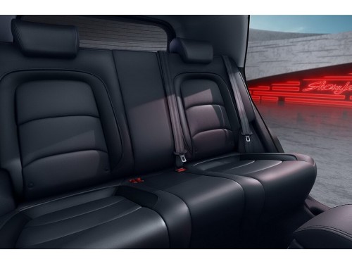 Характеристики автомобиля Kaiyi X3 1.5 CVT 2WD Comfort (08.2023 - н.в.): фото, вместимость, скорость, двигатель, топливо, масса, отзывы