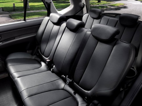 Характеристики автомобиля Kia Carens 2.0 AT EX 7-seats (10.2006 - 09.2010): фото, вместимость, скорость, двигатель, топливо, масса, отзывы