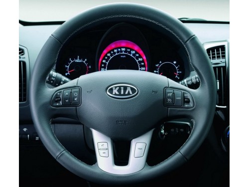 Характеристики автомобиля Kia Ceed 1.6 AT EX (09.2009 - 03.2012): фото, вместимость, скорость, двигатель, топливо, масса, отзывы