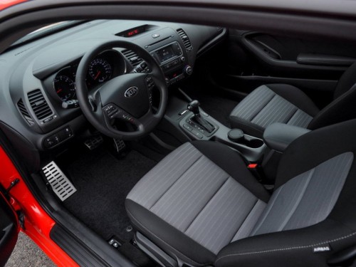 Характеристики автомобиля Kia Cerato Koup 2.0 AT 2WD Premium (12.2013 - 06.2014): фото, вместимость, скорость, двигатель, топливо, масса, отзывы