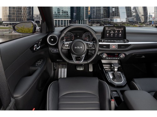 Характеристики автомобиля Kia Cerato 2.0 MPI AT 2WD Prestige (04.2021 - н.в.): фото, вместимость, скорость, двигатель, топливо, масса, отзывы