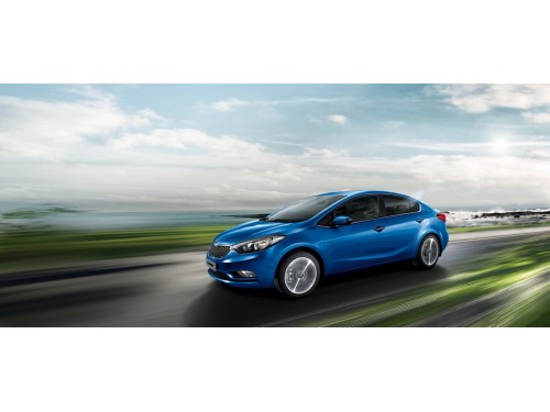 Характеристики автомобиля Kia Cerato 1.6 AT Premium (04.2013 - 02.2015): фото, вместимость, скорость, двигатель, топливо, масса, отзывы