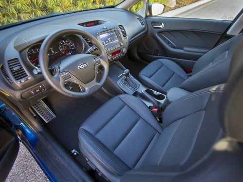 Характеристики автомобиля Kia Forte 1.8 MPI AT 2WD LX (05.2013 - 12.2016): фото, вместимость, скорость, двигатель, топливо, масса, отзывы