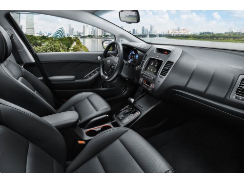 Характеристики автомобиля Kia K3 1.6MPi AT Premium Safe Packet (11.2016 - 03.2021): фото, вместимость, скорость, двигатель, топливо, масса, отзывы