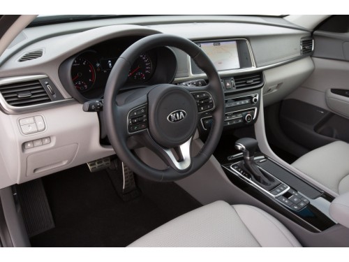 Характеристики автомобиля Kia Optima 1.7 CRDI MT GT-Line (03.2016 - 08.2018): фото, вместимость, скорость, двигатель, топливо, масса, отзывы