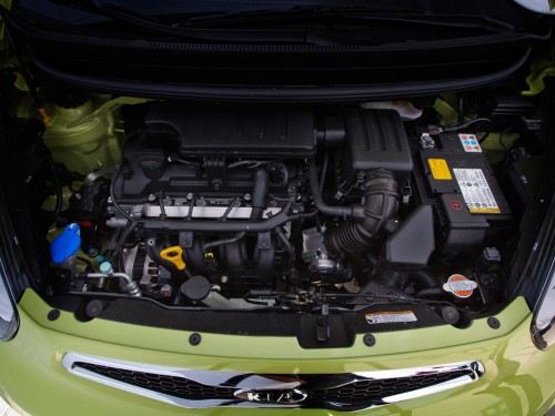 Характеристики автомобиля Kia Picanto 1.2 AT Luxe 5dr. (03.2011 - 08.2014): фото, вместимость, скорость, двигатель, топливо, масса, отзывы