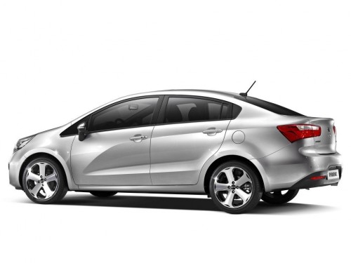Характеристики автомобиля Kia Pride 1.6 GDI AT Luxury (03.2011 - 12.2014): фото, вместимость, скорость, двигатель, топливо, масса, отзывы