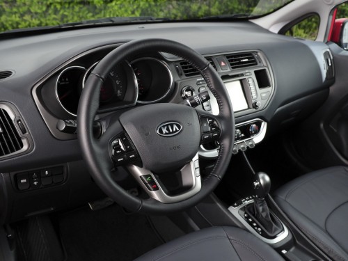 Характеристики автомобиля Kia Pride 1.4 MPI AT Deluxe (03.2011 - 12.2014): фото, вместимость, скорость, двигатель, топливо, масса, отзывы