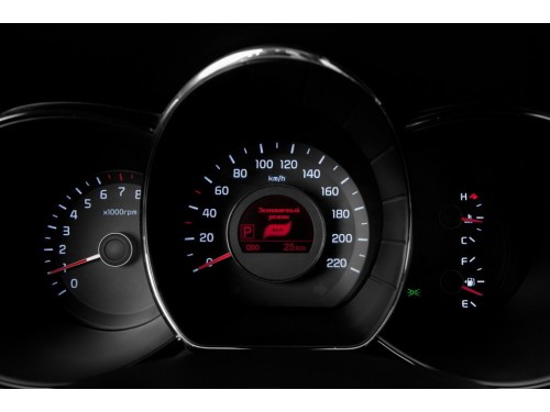 Характеристики автомобиля Kia Rio 1.6 AT Prestige (03.2012 - 05.2014): фото, вместимость, скорость, двигатель, топливо, масса, отзывы