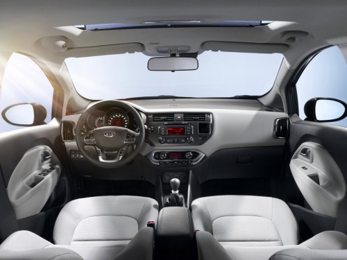 Характеристики автомобиля Kia Rio 1.1 CRDi ISG MT Edition 7 (03.2011 - 05.2015): фото, вместимость, скорость, двигатель, топливо, масса, отзывы