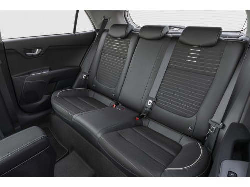Характеристики автомобиля Kia Rio 1.0 T-GDI ISG DCT 2WD Spirit (09.2019 - 08.2020): фото, вместимость, скорость, двигатель, топливо, масса, отзывы