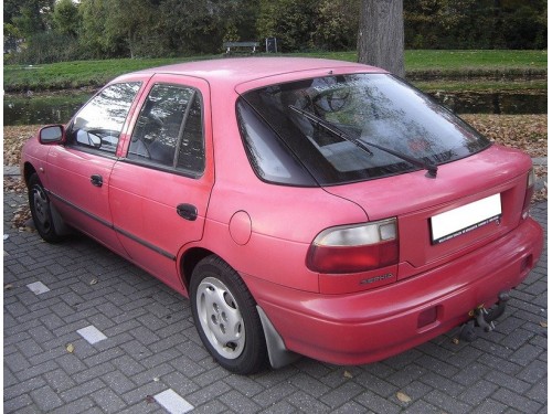 Характеристики автомобиля Kia Sephia 1.8 MT GLX (05.1996 - 11.1998): фото, вместимость, скорость, двигатель, топливо, масса, отзывы