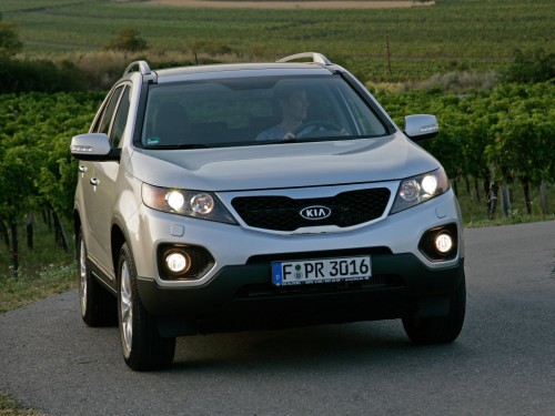 Характеристики автомобиля Kia Sorento 2.0 VGT AT 2WD TLX Maximum Premium (05.2009 - 06.2012): фото, вместимость, скорость, двигатель, топливо, масса, отзывы