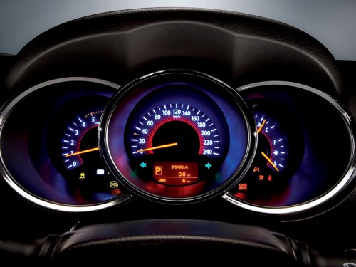 Характеристики автомобиля Kia Sorento 2.4 MPI AT 2WD TLX Premier (05.2009 - 06.2012): фото, вместимость, скорость, двигатель, топливо, масса, отзывы