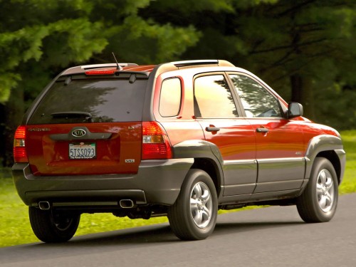 Характеристики автомобиля Kia Sportage 2.7 AT 4WD LX (03.2006 - 03.2008): фото, вместимость, скорость, двигатель, топливо, масса, отзывы