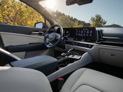 Характеристики автомобиля Kia Sportage 1.6 T-GDI AT 4WD Hybrid EX (07.2022 - н.в.): фото, вместимость, скорость, двигатель, топливо, масса, отзывы