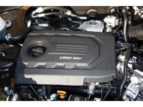 Характеристики автомобиля Kia Sportage 2.0 AT 2WD Luxe (01.2018 - 01.2019): фото, вместимость, скорость, двигатель, топливо, масса, отзывы