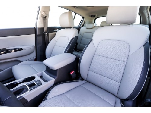 Характеристики автомобиля Kia Sportage 1.6 CRDI DCT 2WD Nobless (07.2018 - 08.2019): фото, вместимость, скорость, двигатель, топливо, масса, отзывы