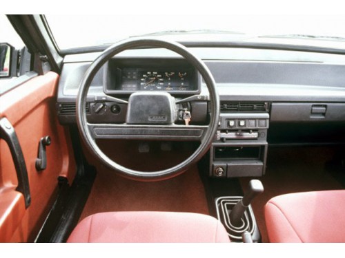 Характеристики автомобиля Лада 2108 1.3 MT 21080 (10.1984 - 08.1993): фото, вместимость, скорость, двигатель, топливо, масса, отзывы