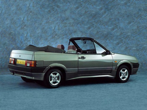 Характеристики автомобиля Лада 2108 1.5 MT 21083 Наташа (11.1990 - 12.1995): фото, вместимость, скорость, двигатель, топливо, масса, отзывы