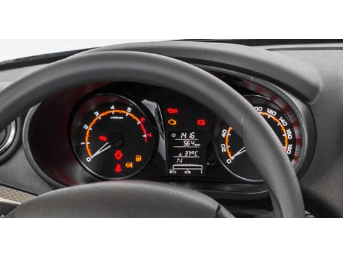 Характеристики автомобиля Лада Гранта Кросс 1.6 MT Quest (08.2022 - 07.2023): фото, вместимость, скорость, двигатель, топливо, масса, отзывы