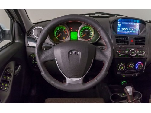 Характеристики автомобиля Лада Калина Спорт 1.6 MT Люкс (08.2014 - 10.2015): фото, вместимость, скорость, двигатель, топливо, масса, отзывы