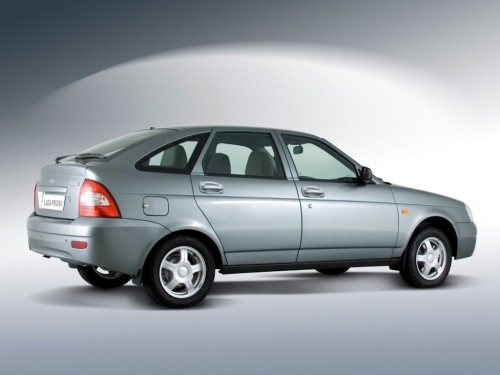 Характеристики автомобиля Лада Приора 1.6 MT Люкс 21723-03-039 (02.2008 - 11.2011): фото, вместимость, скорость, двигатель, топливо, масса, отзывы