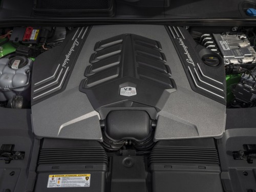 Характеристики автомобиля Lamborghini Urus 4.0 AT (06.2018 - 09.2022): фото, вместимость, скорость, двигатель, топливо, масса, отзывы
