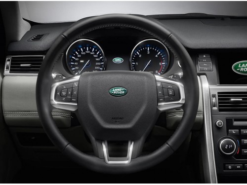 Характеристики автомобиля Land Rover Discovery Sport 2.0 SD4 AT HSE Luxury (06.2017 - 05.2019): фото, вместимость, скорость, двигатель, топливо, масса, отзывы