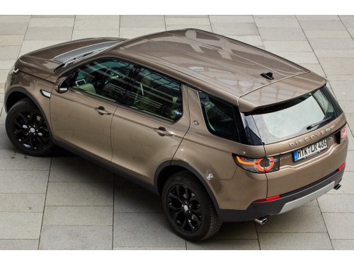 Характеристики автомобиля Land Rover Discovery Sport 2.0 Si4 AT AWD HSE (06.2017 - 05.2019): фото, вместимость, скорость, двигатель, топливо, масса, отзывы