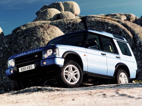 Характеристики автомобиля Land Rover Discovery 2.5 TD MT XS (12.2002 - 09.2004): фото, вместимость, скорость, двигатель, топливо, масса, отзывы