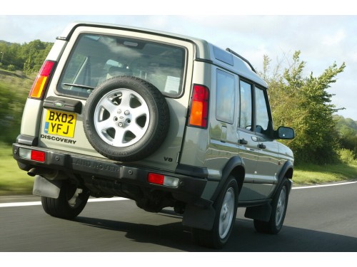 Характеристики автомобиля Land Rover Discovery 2.5 TD AT S (12.2002 - 09.2004): фото, вместимость, скорость, двигатель, топливо, масса, отзывы