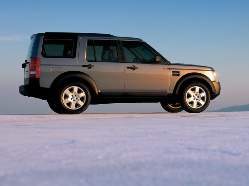 Характеристики автомобиля Land Rover Discovery 4.4 АT HSE (07.2005 - 09.2009): фото, вместимость, скорость, двигатель, топливо, масса, отзывы