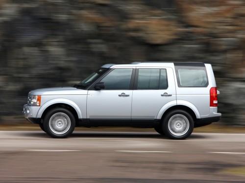 Характеристики автомобиля Land Rover Discovery 4.4 АT HSE (07.2005 - 09.2009): фото, вместимость, скорость, двигатель, топливо, масса, отзывы
