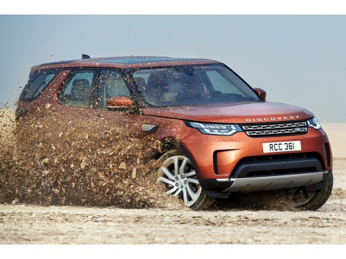 Характеристики автомобиля Land Rover Discovery 3.0 Si6 AT HSE Luxury (11.2016 - 04.2018): фото, вместимость, скорость, двигатель, топливо, масса, отзывы