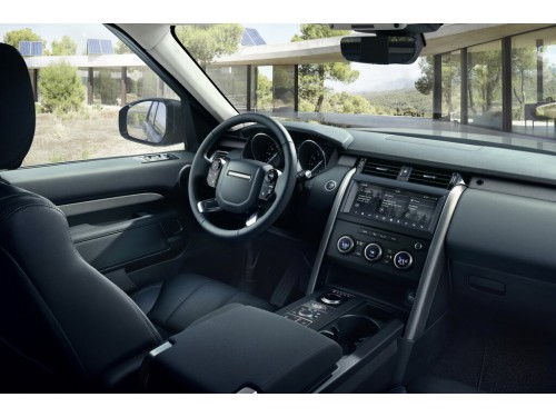 Характеристики автомобиля Land Rover Discovery 2.0 Td4 AT S (11.2016 - 04.2018): фото, вместимость, скорость, двигатель, топливо, масса, отзывы