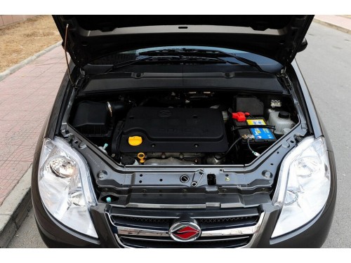 Характеристики автомобиля Landwind CV9 1.8 MT GL (03.2011 - 05.2012): фото, вместимость, скорость, двигатель, топливо, масса, отзывы