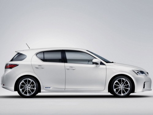 Характеристики автомобиля Lexus CT200h 1.8 CVT Luxury (02.2011 - 12.2013): фото, вместимость, скорость, двигатель, топливо, масса, отзывы