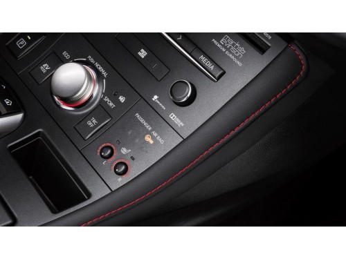 Характеристики автомобиля Lexus CT200h 1.8 CVT Sport Edition (02.2015 - 10.2015): фото, вместимость, скорость, двигатель, топливо, масса, отзывы