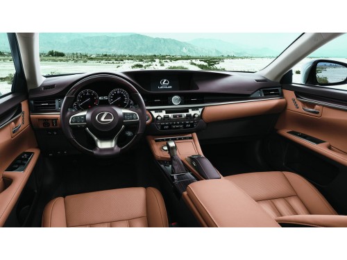Характеристики автомобиля Lexus ES250 2.5 AT 2WD Premium 2 (09.2015 - 03.2017): фото, вместимость, скорость, двигатель, топливо, масса, отзывы