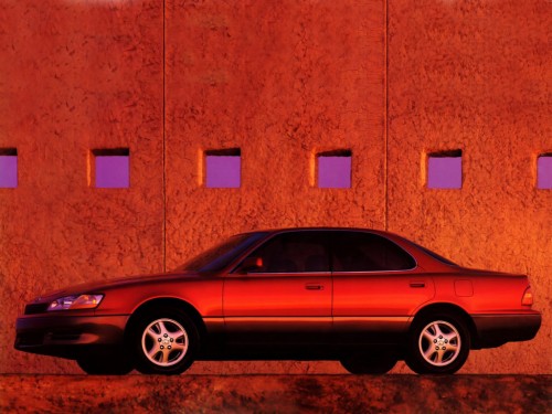 Характеристики автомобиля Lexus ES300 3.0 AT (10.1991 - 07.1994): фото, вместимость, скорость, двигатель, топливо, масса, отзывы