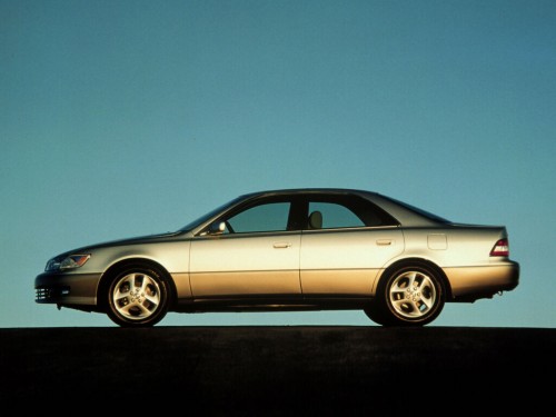 Характеристики автомобиля Lexus ES300 3.0 AT (01.1999 - 07.2001): фото, вместимость, скорость, двигатель, топливо, масса, отзывы