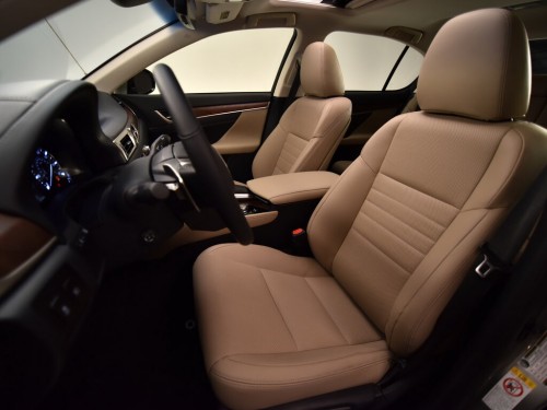 Характеристики автомобиля Lexus GS200t 2.0t AT F Sport (10.2015 - 08.2017): фото, вместимость, скорость, двигатель, топливо, масса, отзывы