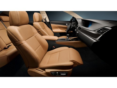 Характеристики автомобиля Lexus GS250 2.5 AT Executive Line (03.2012 - 10.2015): фото, вместимость, скорость, двигатель, топливо, масса, отзывы