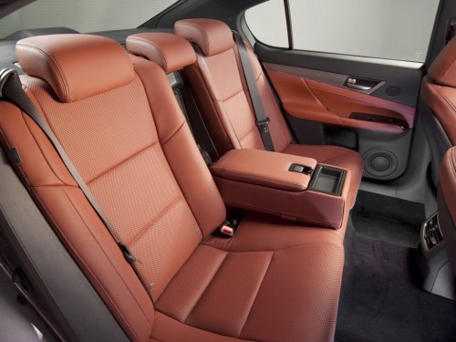Характеристики автомобиля Lexus GS350 3.5 AT AWD F Sport Luxury (01.2012 - 03.2016): фото, вместимость, скорость, двигатель, топливо, масса, отзывы