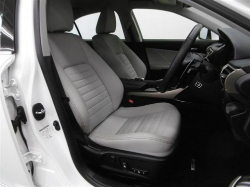 Характеристики автомобиля Lexus IS250 250 Version L 4WD (05.2013 - 06.2014): фото, вместимость, скорость, двигатель, топливо, масса, отзывы