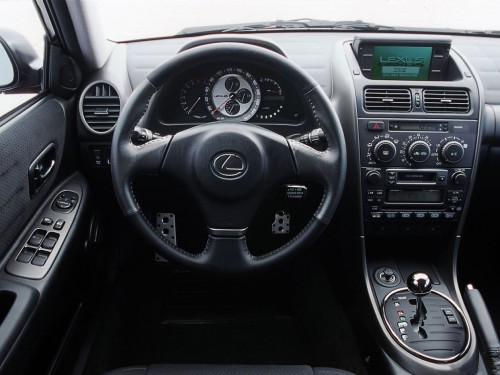 Характеристики автомобиля Lexus IS300 3.0 AT (05.2000 - 12.2002): фото, вместимость, скорость, двигатель, топливо, масса, отзывы