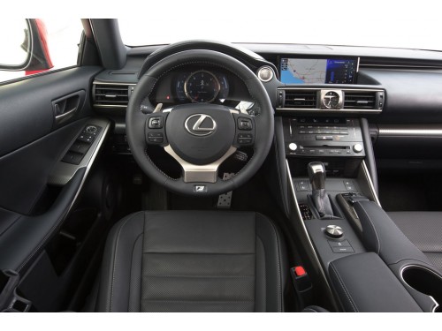 Характеристики автомобиля Lexus IS300 2.0 AT Comfort (04.2018 - 06.2019): фото, вместимость, скорость, двигатель, топливо, масса, отзывы
