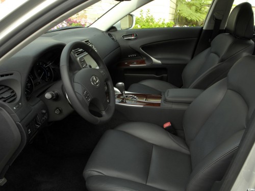 Характеристики автомобиля Lexus IS350 3.5 AT (09.2005 - 07.2008): фото, вместимость, скорость, двигатель, топливо, масса, отзывы