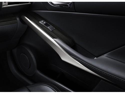 Характеристики автомобиля Lexus IS350 3.5 AT 4WD F Sport (06.2013 - 07.2016): фото, вместимость, скорость, двигатель, топливо, масса, отзывы